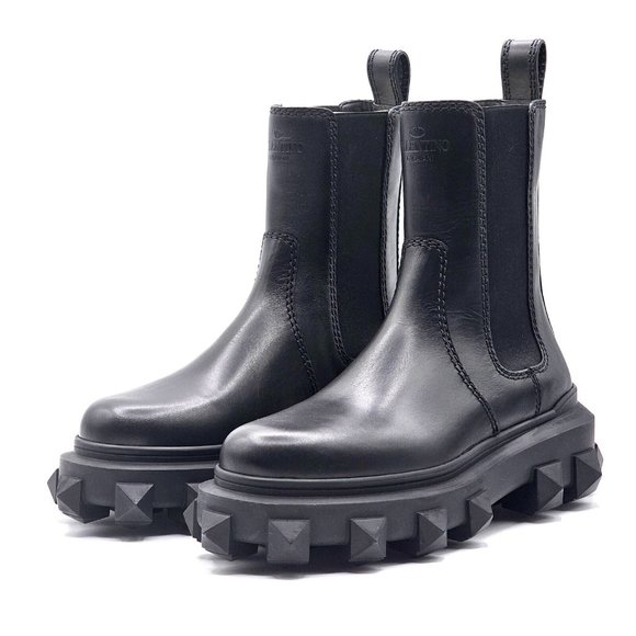 Valentino Trackstud Leather Boots in Black Rockstud EU 37 / US 7 - Picture 2 of 6